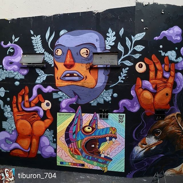 Repost de @tiburon_704 -  Sabroso fin de semana con los malandros del ritmo y el guaguancó. Colaboración con los capos @seba_bastardo @sakeink @sbuone en compañía del buen @davidrochart durante la edición de éste año del @mos_mex sobreviviendo la cruda.#mural #art #collaboration #illustration #graffiti #jam #MolotowMx #meetingofstyles #CDMX #Regina #Centro #TVRN #quieroserpopular #hangover